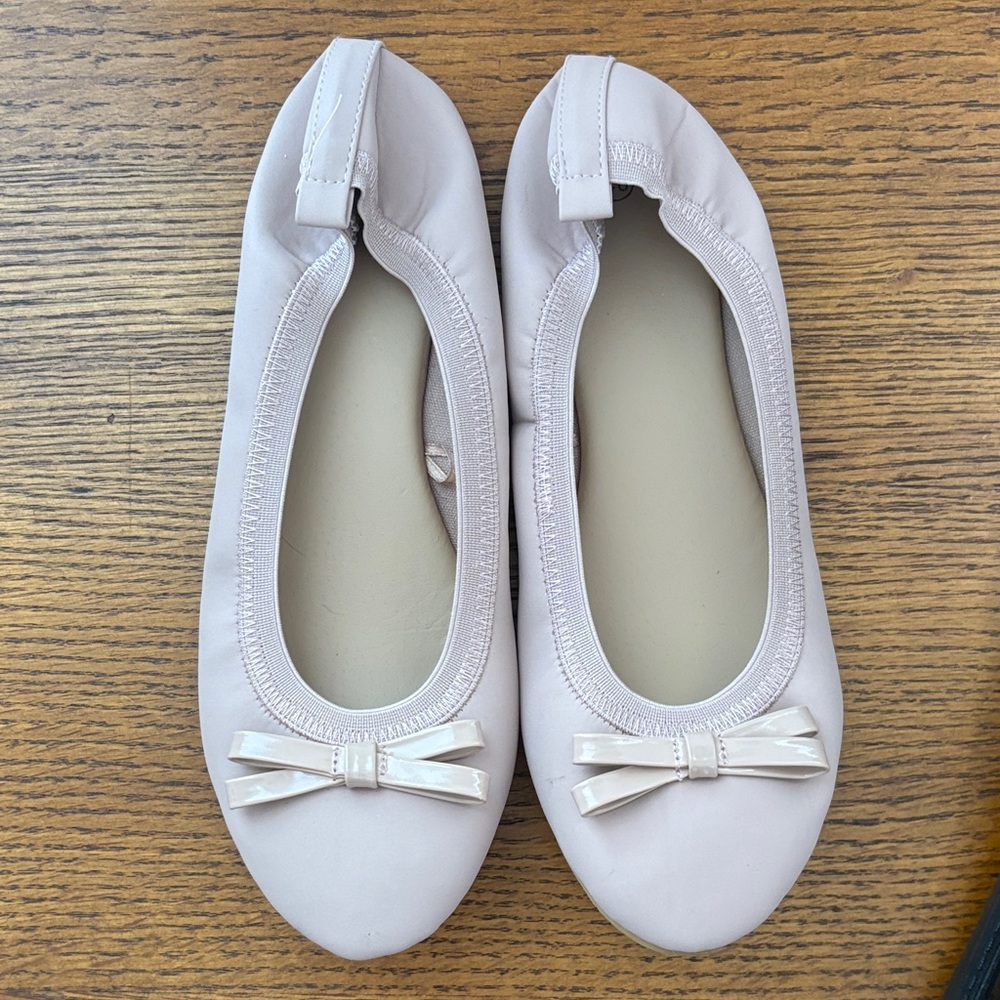 Elegant Nude/pinkish Flats with Bow